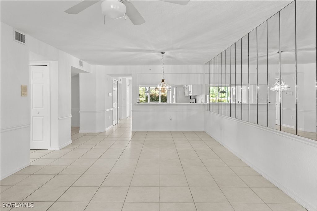 listing image 0