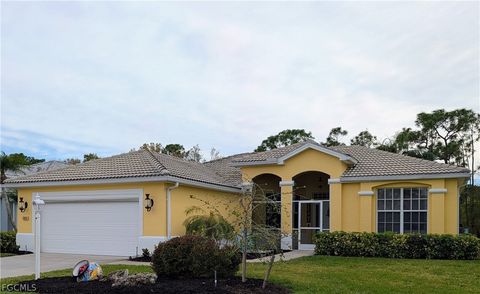 2040 Embarcadero Way North Fort Myers FL 33917