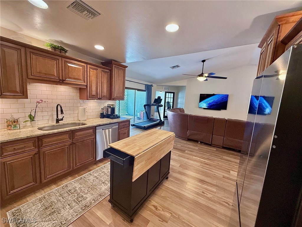 5307 3rd Street W