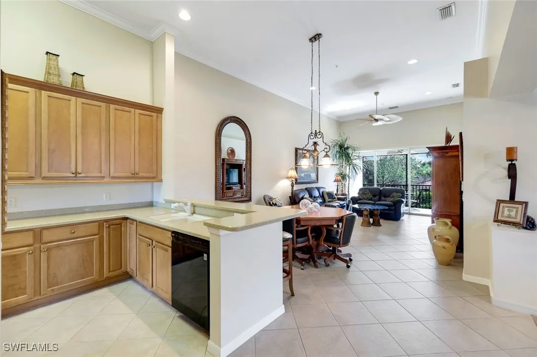 Bonita Springs, Florida 34135, United States, 2 Bedrooms Bedrooms, ,2 BathroomsBathrooms,Residential,Active,234455