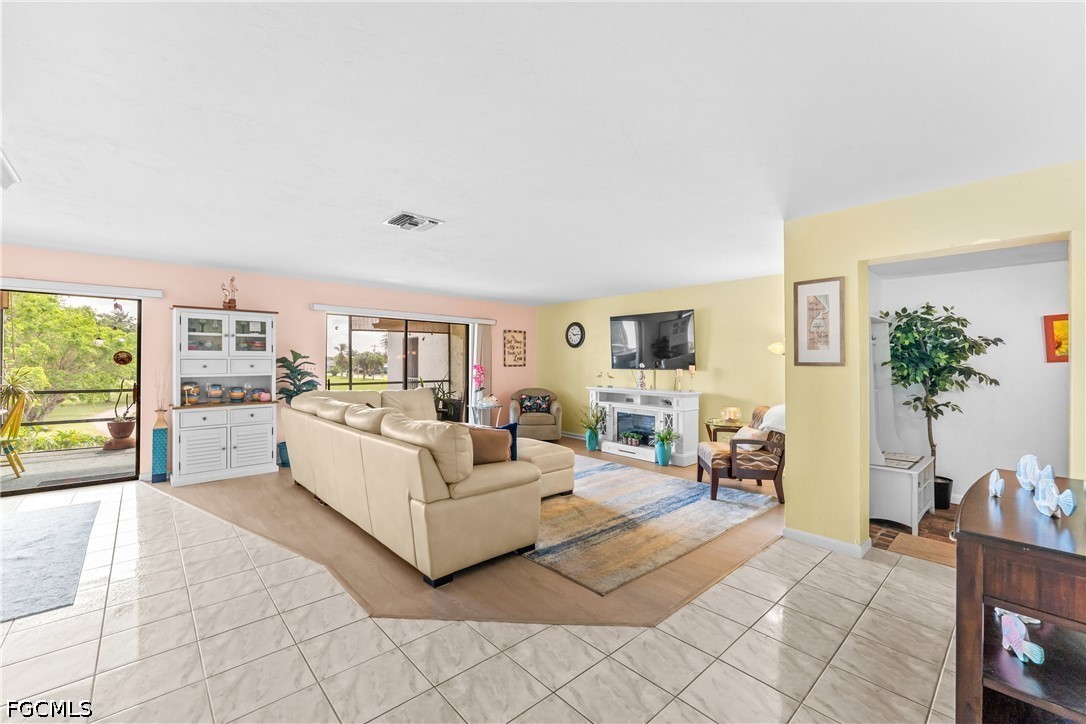 4728 Orange Grove Boulevard 10