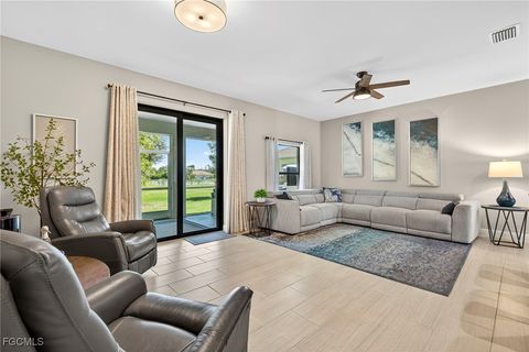 1823 NW 28th Place Cape Coral FL 33993