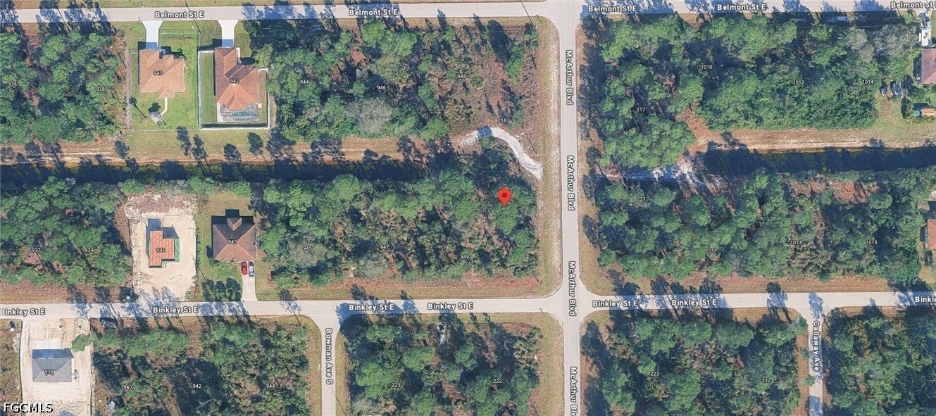 220 McArthur Boulevard