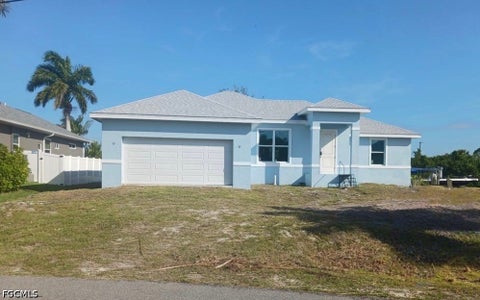 Photo of 15256 Hennipen Circle, Port Charlotte, FL 33981 (MLS # 2026013310)