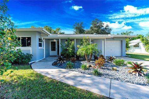 5222 Glade Court Cape Coral FL 33904