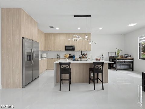 Tiny photo for 402 Thompson Avenue, Lehigh Acres, FL 33972 (MLS # 2026020008)