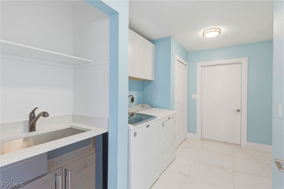 Sanibel, Florida, 33957, United States, 3 Bedrooms Bedrooms, ,3 BathroomsBathrooms,Residential,Active,1996280