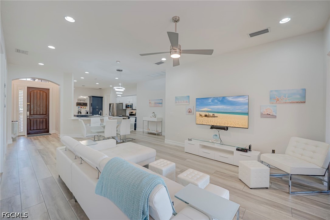 11096 Esteban Drive