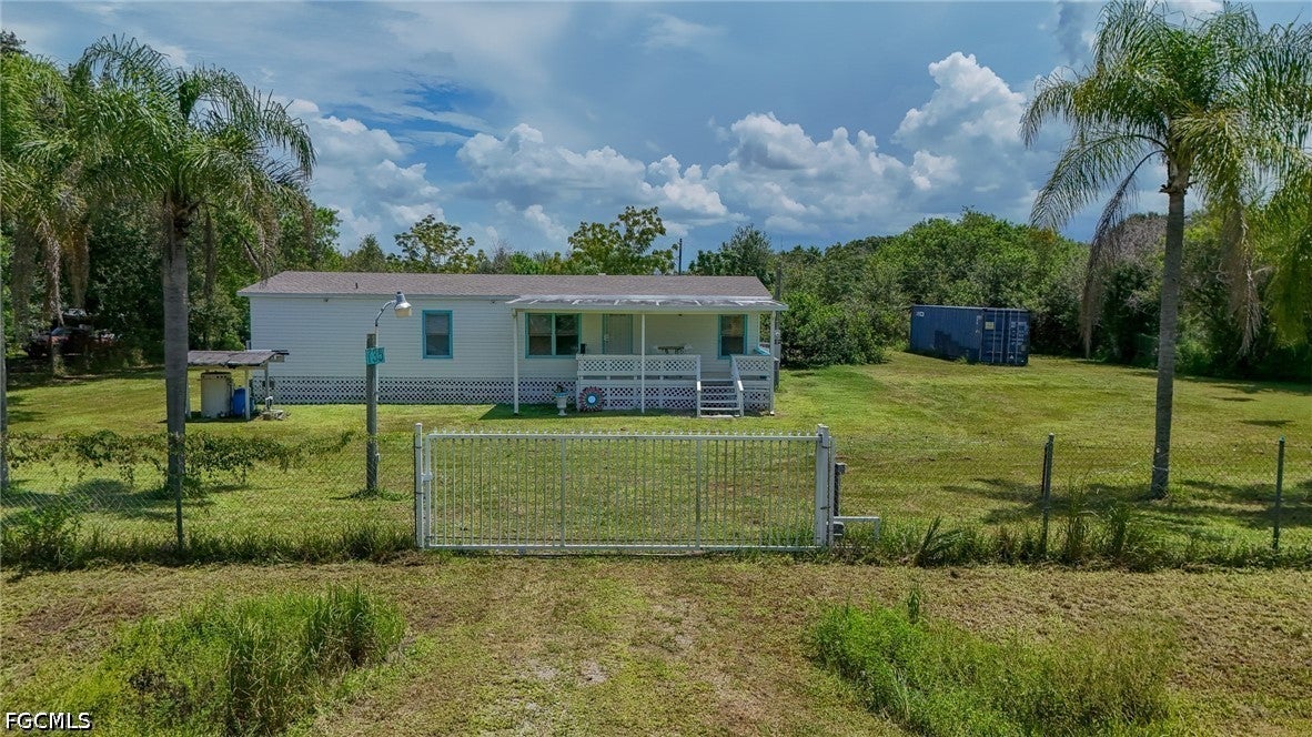735 N Granja Street