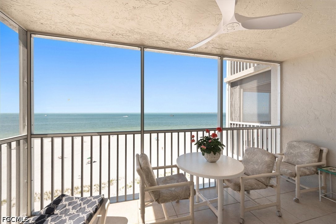 500 Estero Boulevard 695