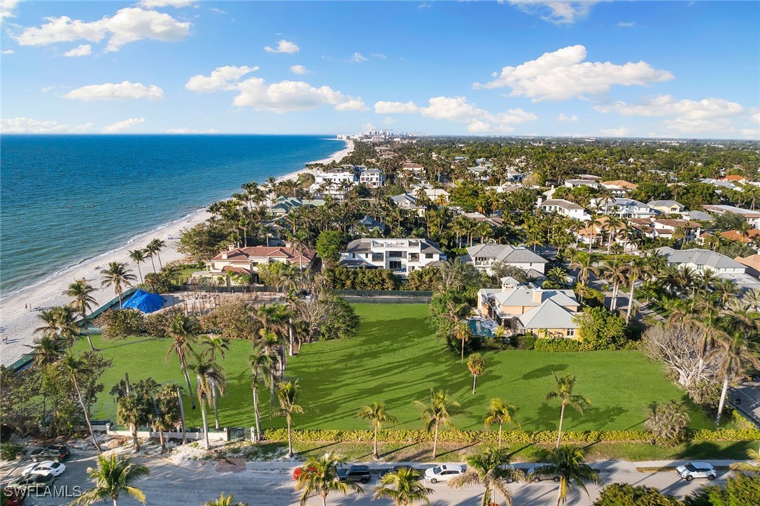 470 Gulf Shore Boulevard S