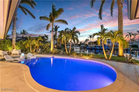 438 Keenan Avenue Fort Myers FL 33919