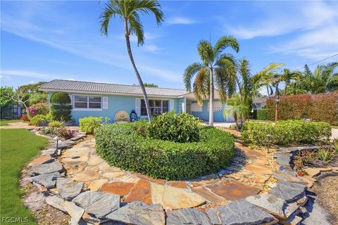 5972 Baker Court Fort Myers FL 33919