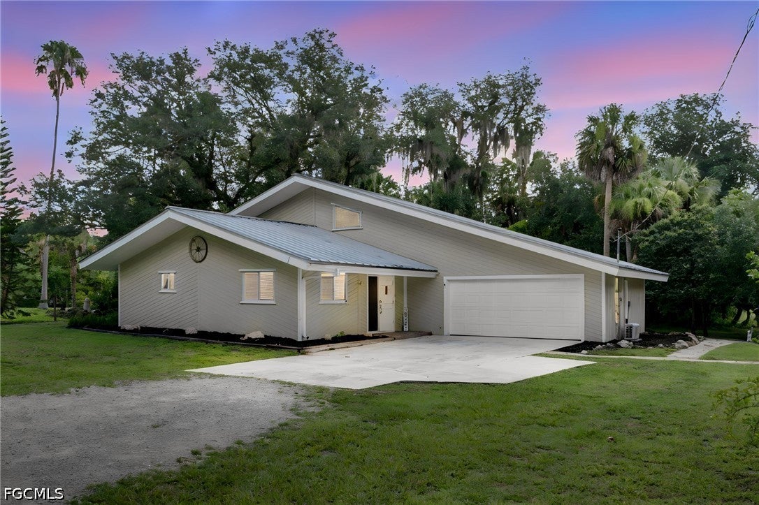 4613 Orange River Loop Road