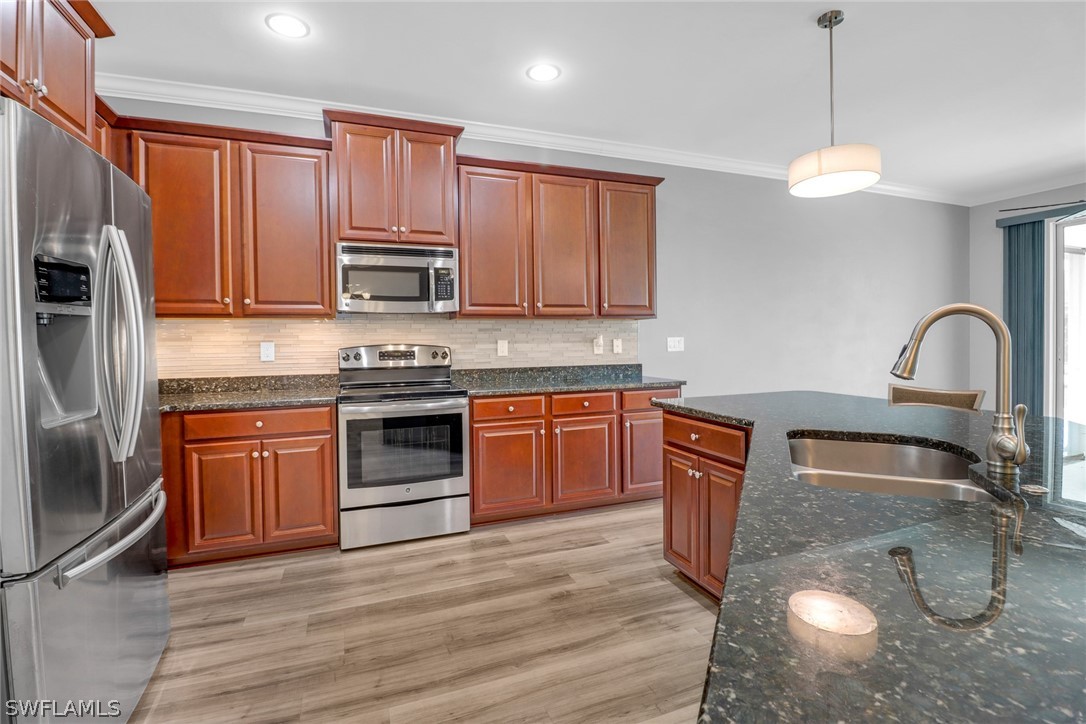 232 Destiny Circle