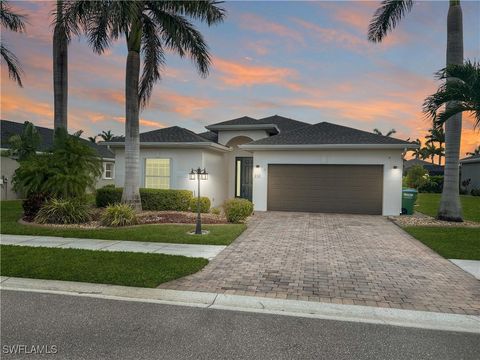 232 Destiny Circle Cape Coral FL 33990
