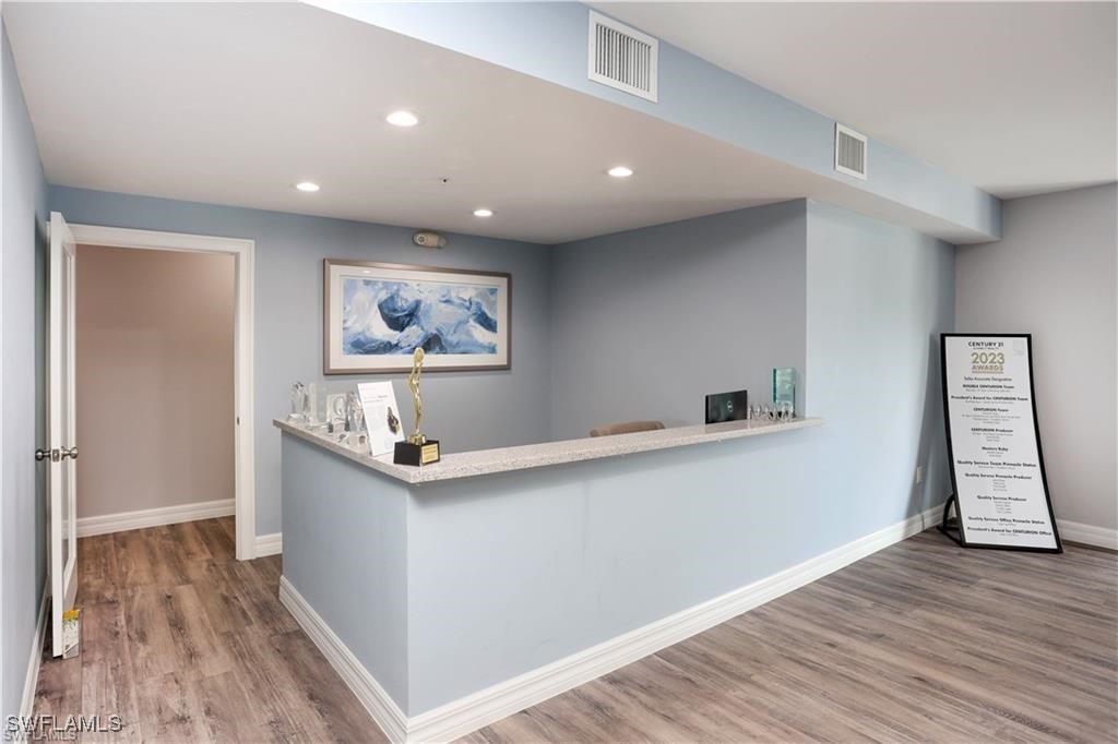 725 Cape Coral Parkway W