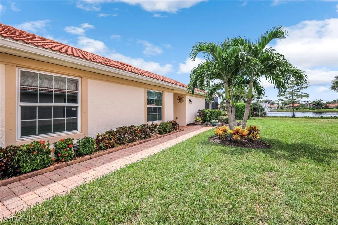 Estero, Florida 33967, United States, 2 Bedrooms Bedrooms, ,2 BathroomsBathrooms,Residential,Pending,213133
