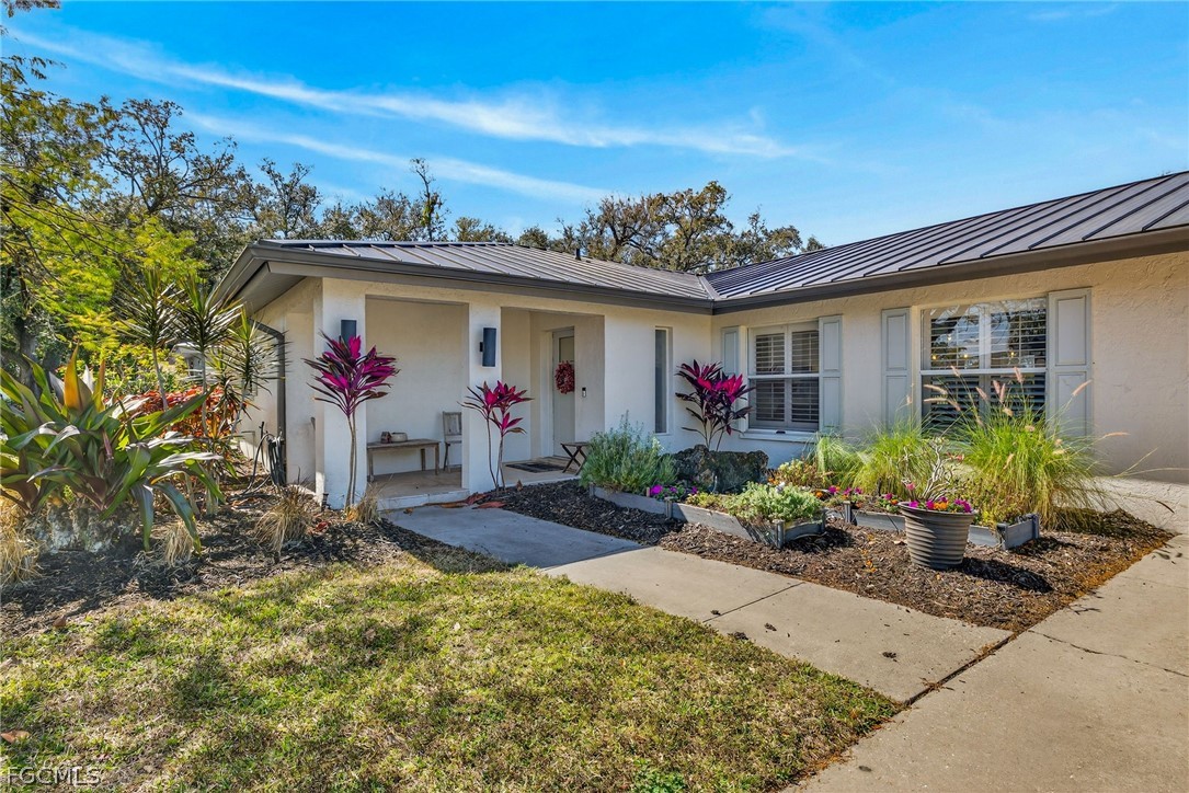 5336 Chippendale Circle W