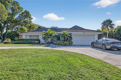 690 Murex Drive Naples FL 34102