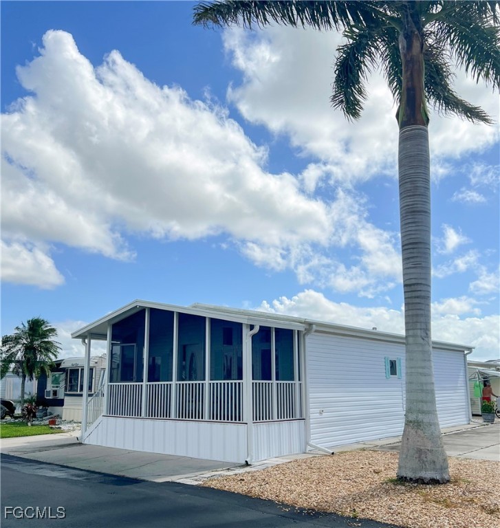 11117 Stardust Drive