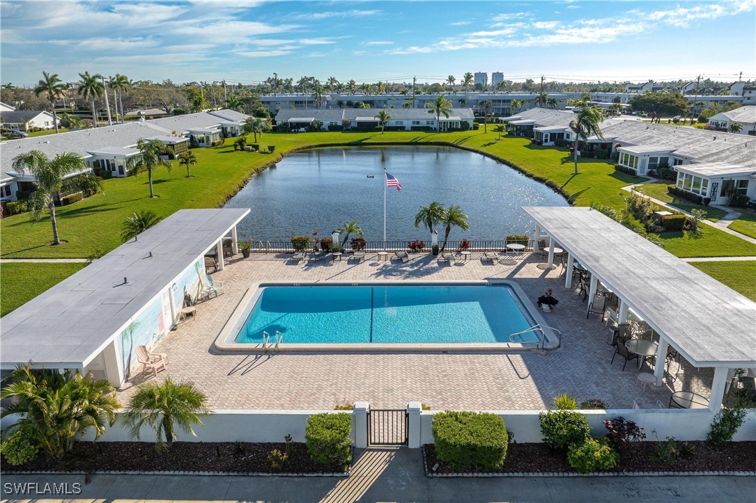 1526 Myerlee Country Club Boulevard