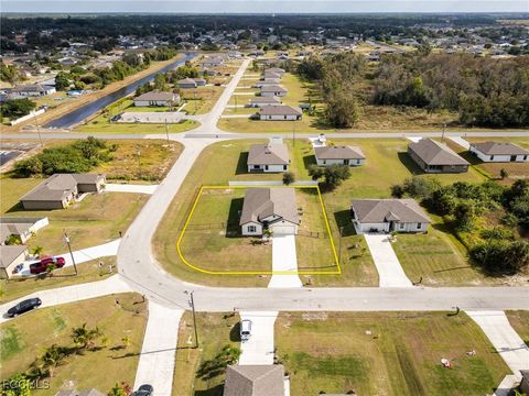 833 Youngreen Drive Fort Myers FL 33913