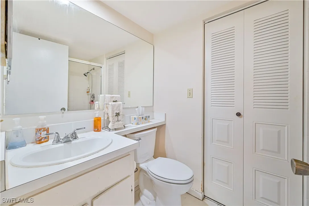 Fort Myers, Florida 33919, United States, 2 Bedrooms Bedrooms, ,2 BathroomsBathrooms,Residential,Active,27848