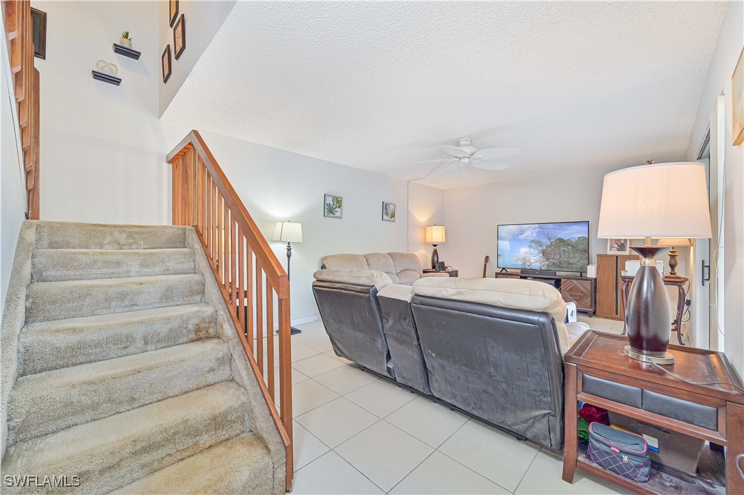 5243 Cedarbend Drive 2