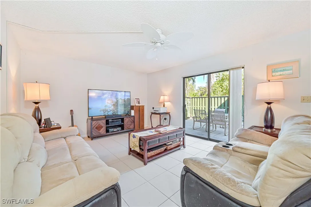 Fort Myers, Florida 33919, United States, 2 Bedrooms Bedrooms, ,2 BathroomsBathrooms,Residential,Active,27848