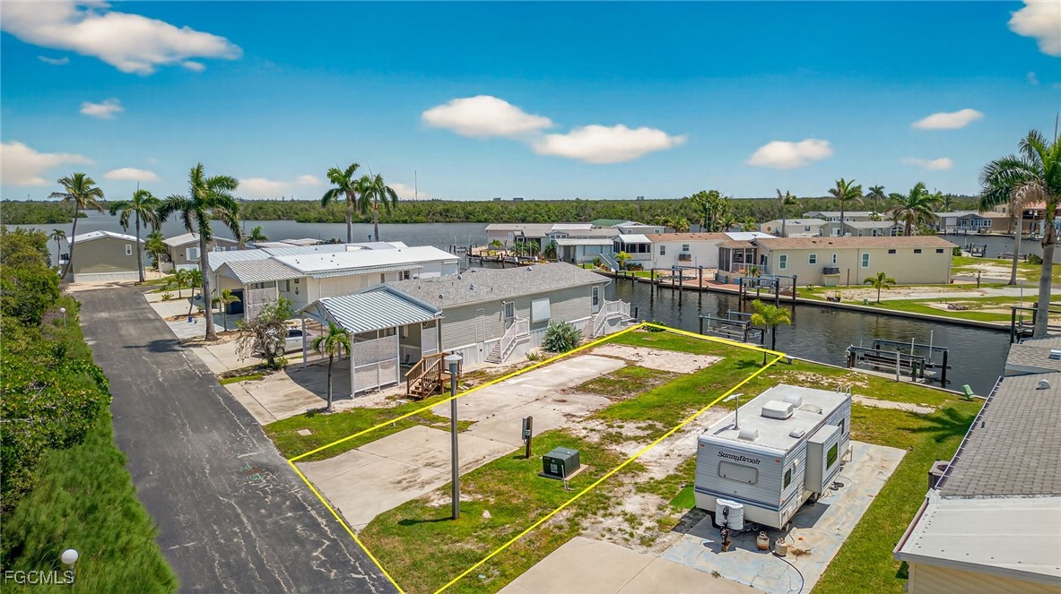 8 Galleon Way