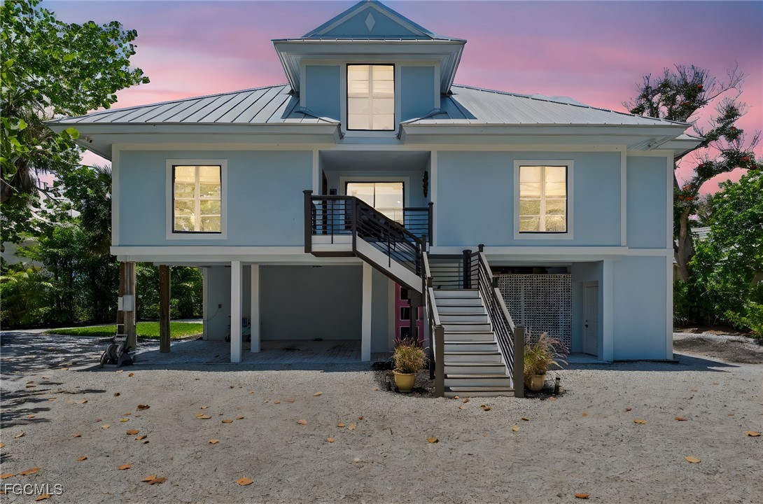 419 Lighthouse Way