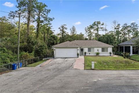 3340 41st Avenue NE Naples FL 34120