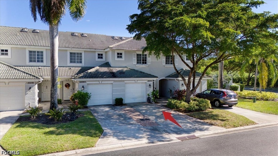 10095 Pacific Pines Avenue