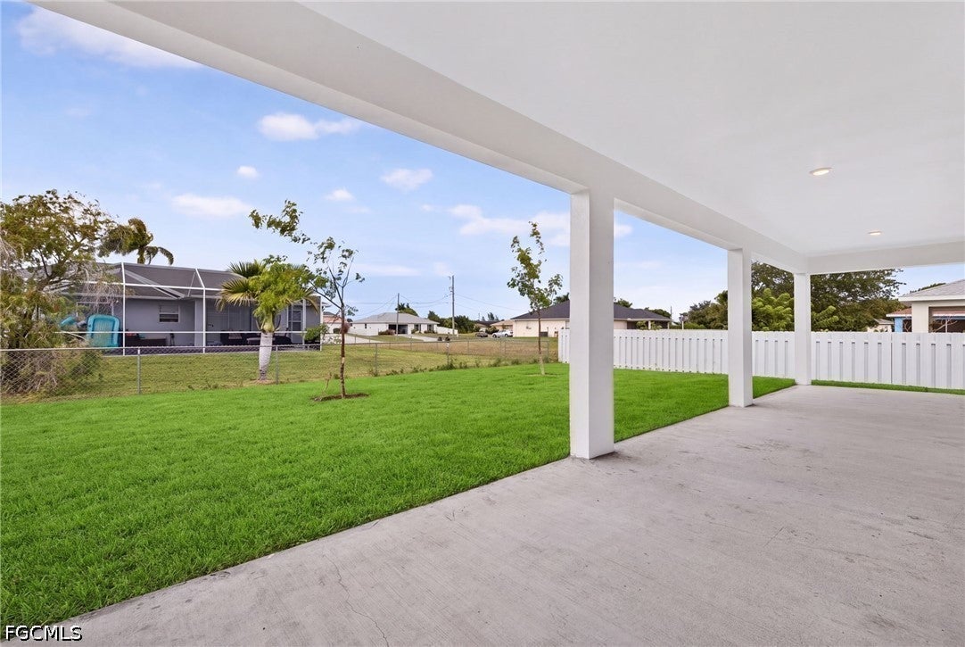 323 NW 18th Street