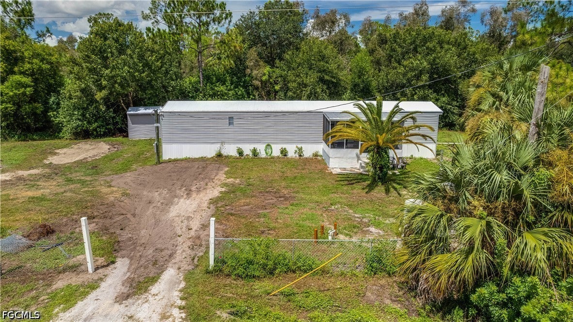 8352 Barbie Lane