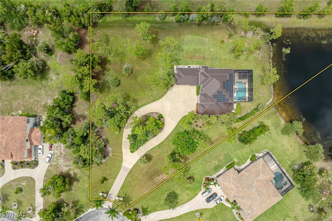 3917 La Vida Way