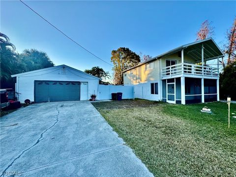 7123 Shannon Boulevard Fort Myers FL 33908