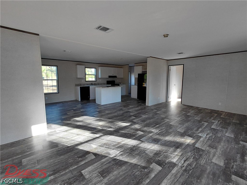 235 N Kennel Street