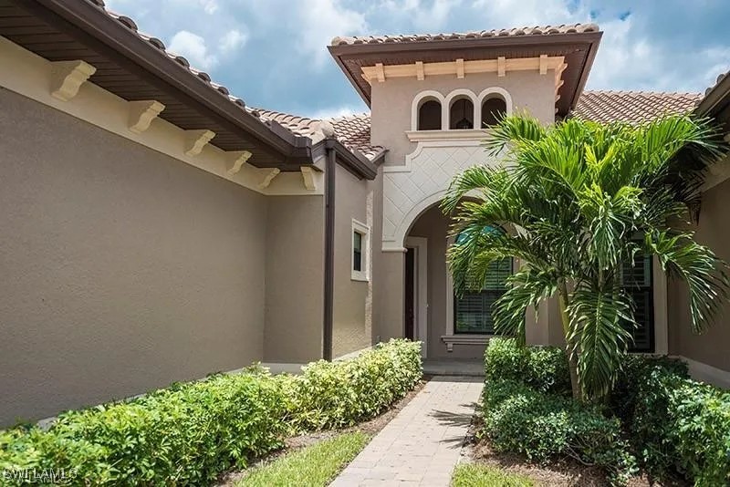 Photo 1 of 18 — 6564 Roma Way, Naples, FL 34113