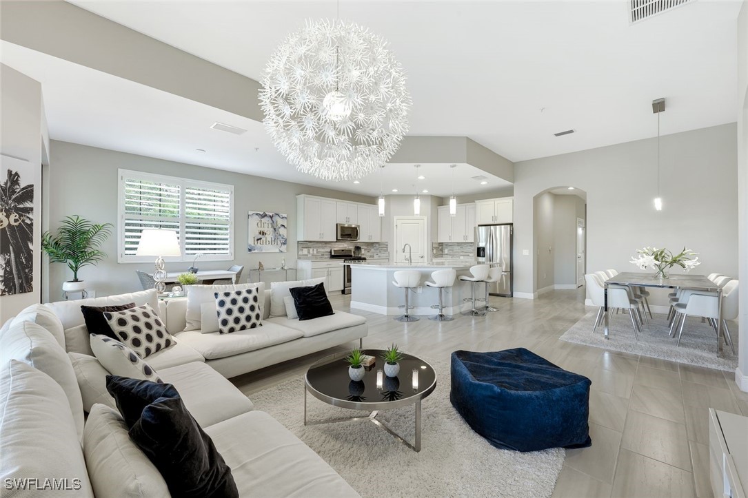 2185 Frangipani Circle 202