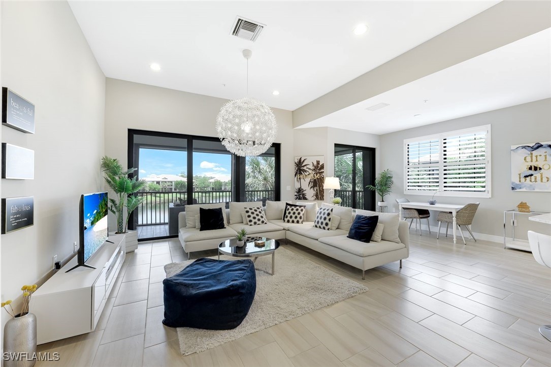 2185 Frangipani Circle 202