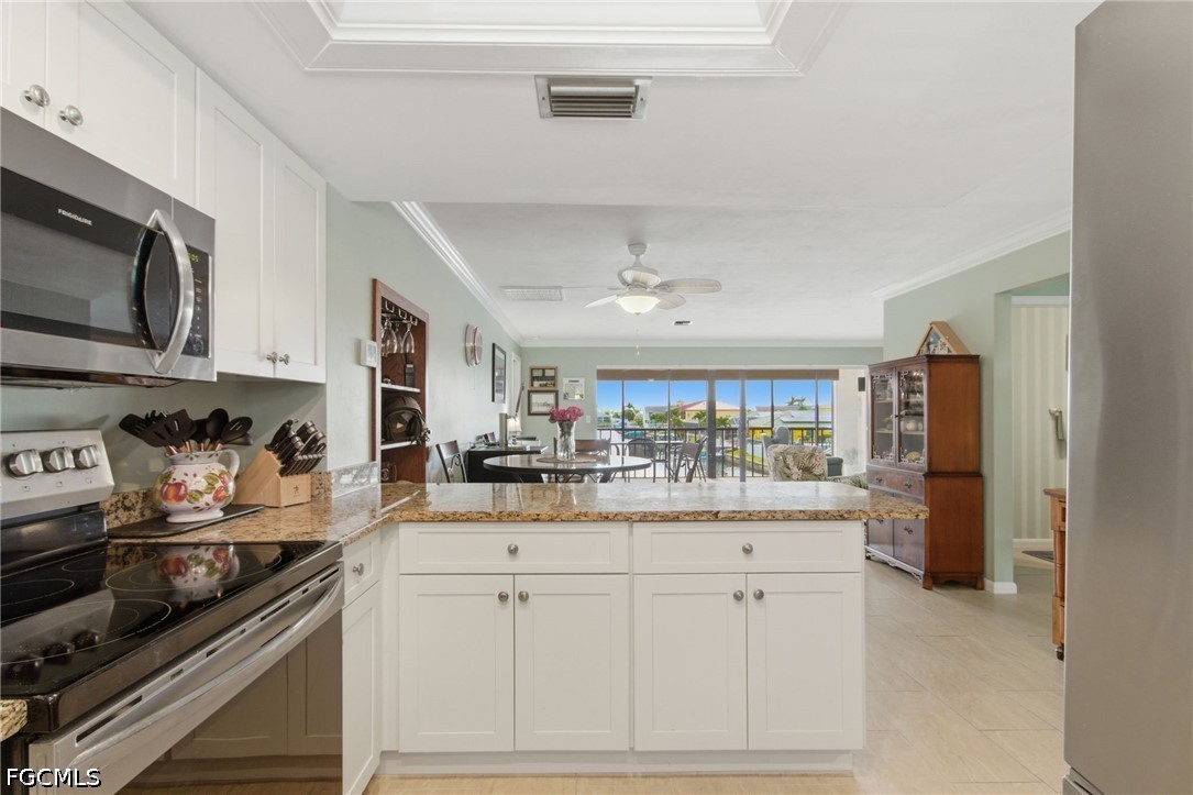3935 Country Club Boulevard 22