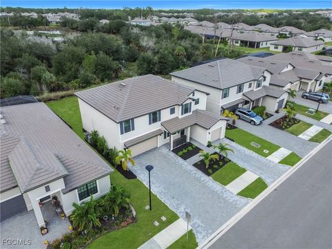 11264 Canopy Loop Fort Myers FL 33913