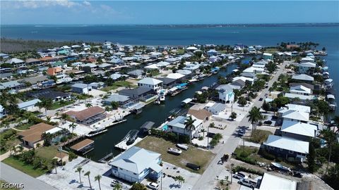 Tiny photo for 2480 Sycamore Street, Other, FL 33956 (MLS # 2026020002)