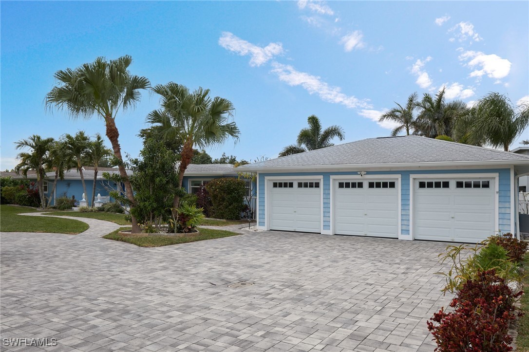5812 Silvery Lane