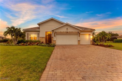 2071 Hickeys Creekside Drive Alva FL 33920