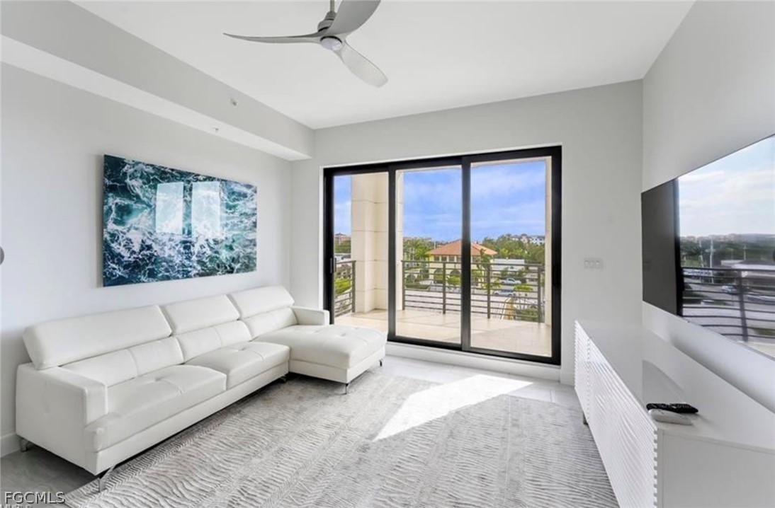 1111 Central Avenue 417