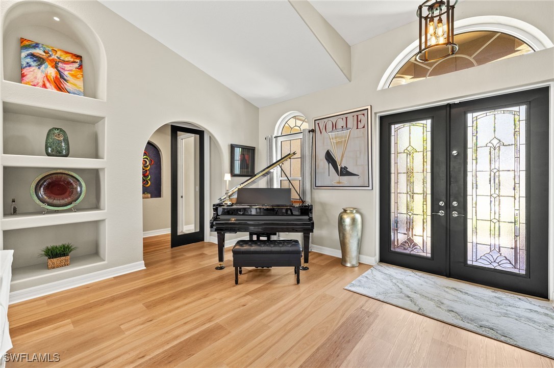 5009 SW 25th Place