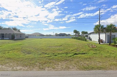 302 SW 24th Avenue Cape Coral FL 33991
